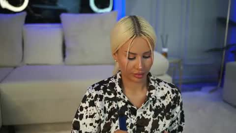 Snapshot of evazane chatting on July 2026 12:01:01 PM Eva online show from July 2026 12:01:01 PM