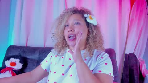 Eva Queen online show from November 2025 03:14:02 PM