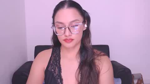 Snapshot of eve_rox18 chatting on February 2025 07:39:02 AM Eve Rox18 online show from February 2025 07:39:02 AM