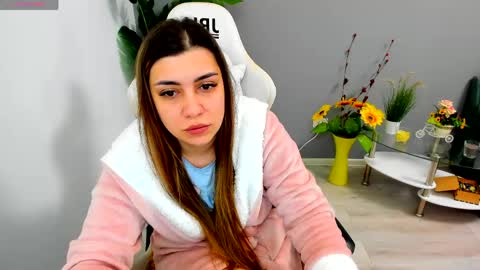 eveeevian online show from May 2026 09:49:02 AM