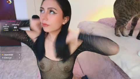 Evette   online show from June 2026 10:37:01 PM