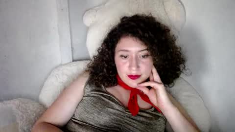 Snapshot of evelin97 chatting on April 2026 07:44:01 PM evelin97 online show from April 2026 07:44:01 PM