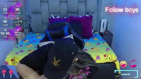 Snapshot of evelin_zaens chatting on November 2025 05:09:02 AM evelin zaens online show from November 2025 05:09:02 AM