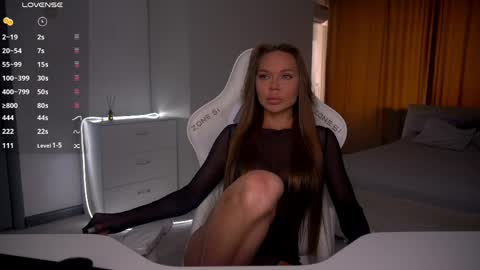 Evelina online show from April 2026 11:41:01 AM