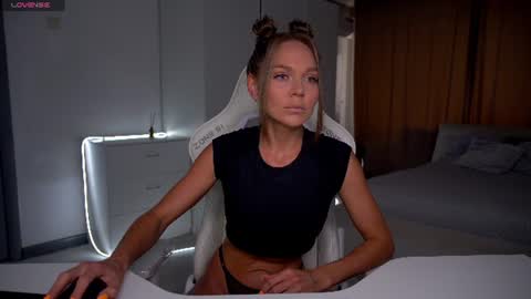 Evelina online show from June 2026 01:39:02 PM