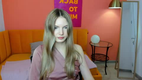 Snapshot of evelineamore chatting on May 2026 08:44:01 AM Eveline online show from May 2026 08:44:01 AM