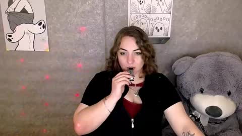 Lydia online show from November 2025 10:32:02 PM