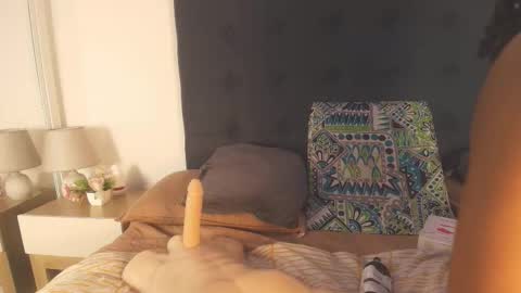 DAYANITA online show from March 2026 07:06:02 PM