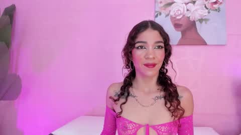 Snapshot of evelyn__rose1 chatting on March 2026 06:22:01 PM evelyn__rose1 online show from March 2026 06:22:01 PM