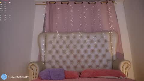 evelyn evelyn online show from February 2026 05:19:01 AM