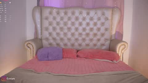 evelyn evelyn online show from March 2026 03:40:01 PM