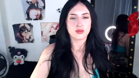 Snapshot of evelyn_sheeran chatting on July 2026 09:32:02 PM Julieta online show from July 2026 09:32:02 PM