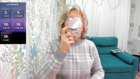 Evelyn online show from January 2025 04:58:01 AM