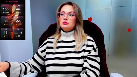 Snapshot of evelyne_rose chatting on January 2025 06:20:01 AM evelyne_rose online show from January 2025 06:20:01 AM