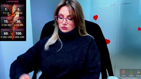 Snapshot of evelyne_rose chatting on January 2025 06:34:02 AM evelyne_rose online show from January 2025 06:34:02 AM
