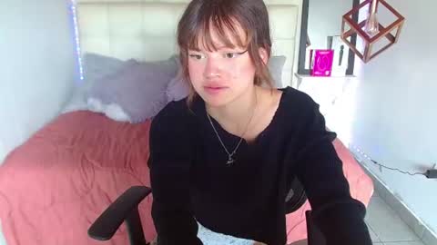evelynn_fox_ online show from June 2026 06:31:02 PM