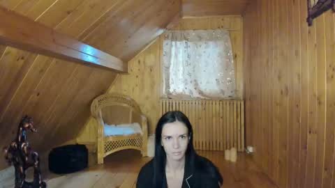 Snapshot of evelynvox chatting on November 2025 06:23:01 AM Evelynn online show from November 2025 06:23:01 AM