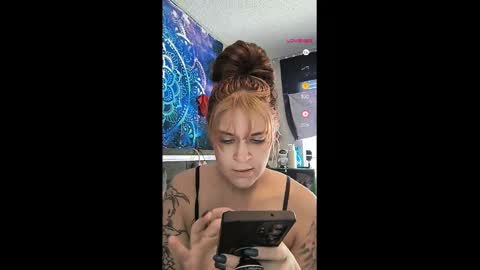 Aly online show from March 2025 08:48:01 PM