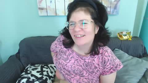 Everly online show from January 2025 02:19:02 PM