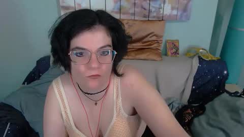 Everly online show from November 2025 03:29:02 AM