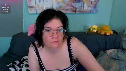 Snapshot of everly_rays chatting on June 2026 04:12:02 PM Everly online show from June 2026 04:12:02 PM