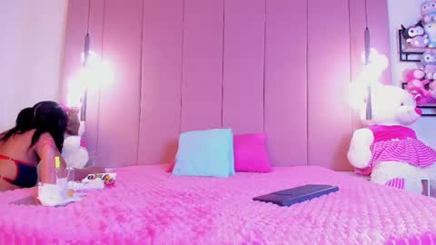 everly_smitth online show from October 2025 07:36:02 PM