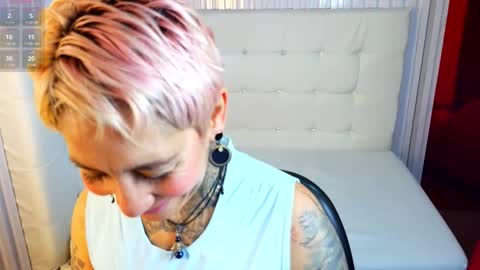 everlyn_sexx online show from March 2026 01:38:01 PM