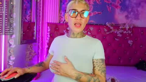 everlyn_sexx online show from May 2026 02:47:02 PM