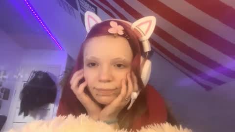 Snapshot of evettezirin chatting on November 2025 12:11:02 PM Sky online show from November 2025 12:11:02 PM