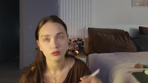 Snapshot of evi_woow chatting on September 2025 09:48:02 PM evi_woow online show from September 2025 09:48:02 PM