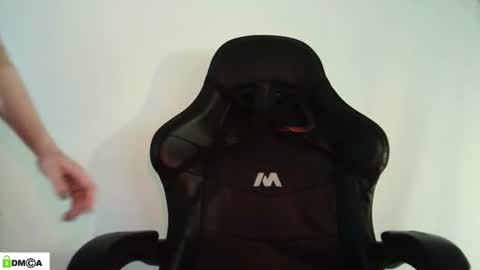 Snapshot of evie_muna chatting on June 2026 06:01:01 AM Renesme White Im here from Monday to Friday online show from June 2026 06:01:01 AM