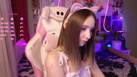 Snapshot of evie_rosen chatting on April 2026 08:43:02 PM Evie online show from April 2026 08:43:02 PM