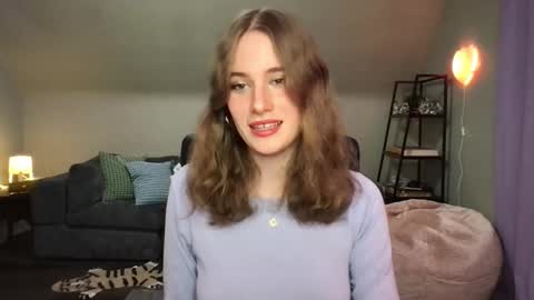 Evie3 online show from February 2025 01:19:01 AM