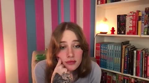 Evie3 online show from October 2025 07:42:02 AM