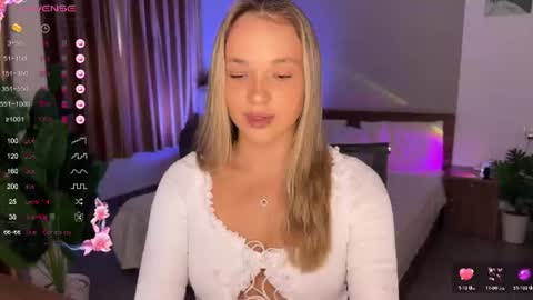 evielina online show from June 2026 11:52:01 PM