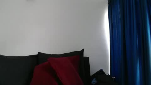 evilheart_69 online show from November 2025 03:46:02 PM