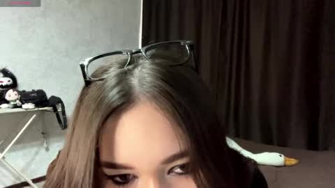 Emma online show from June 2026 09:11:01 AM