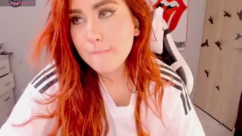 evva_foxxy online show from December 2024 08:04:01 PM