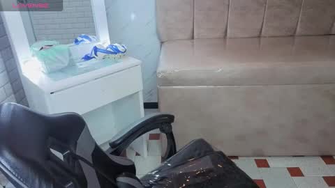 Hi Stream 1000pm to 600am online show from February 2026 03:51:02 AM