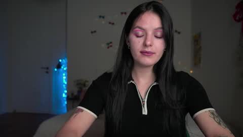 ewelynscott online show from January 2026 10:03:02 PM