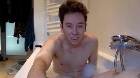 Snapshot of excuteboy chatting on February 2026 09:19:02 AM Excuteboy online show from February 2026 09:19:02 AM