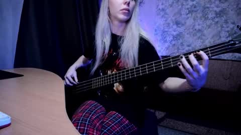 Snapshot of exorty chatting on September 2025 12:21:01 AM my real name is Irene but Exo is oke too online show from September 2025 12:21:01 AM