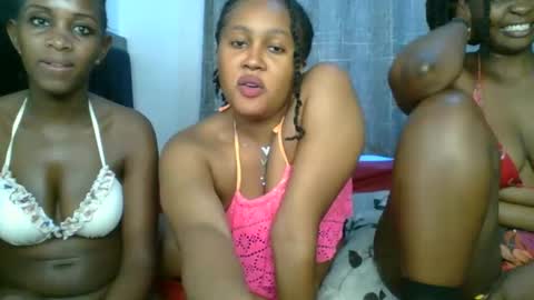 exotic_cutiee online show from April 2026 03:02:01 PM