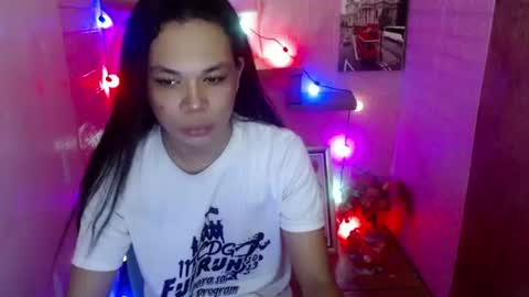 Nica online show from December 2024 11:18:01 AM