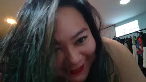 Snapshot of exoticchinadoll chatting on February 2025 03:28:02 PM Rose online show from February 2025 03:28:02 PM