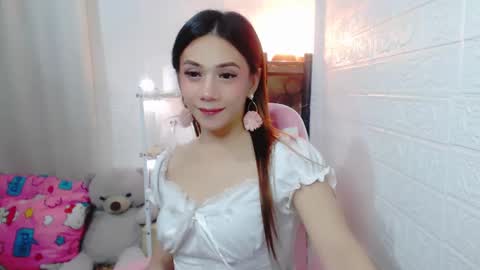 Snapshot of exotictssavie chatting on December 2024 06:28:01 PM exotictssavie online show from December 2024 06:28:01 PM