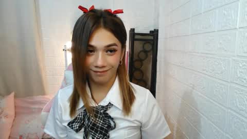 Snapshot of exotictssavie chatting on January 2025 10:35:02 PM exotictssavie online show from January 2025 10:35:02 PM