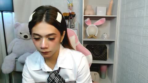 Snapshot of exotictssavie chatting on February 2025 08:39:02 AM exotictssavie online show from February 2025 08:39:02 AM