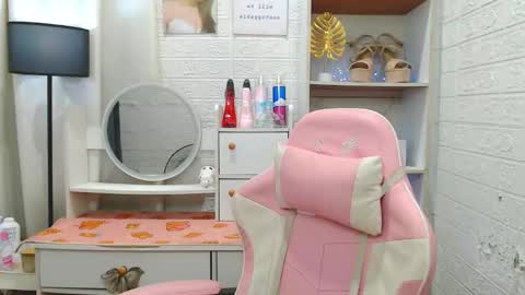 Snapshot of exotictssavie chatting on October 2025 04:18:01 PM exotictssavie online show from October 2025 04:18:01 PM