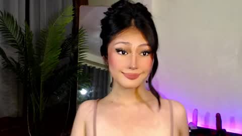 Candy  online show from December 2024 12:11:01 PM